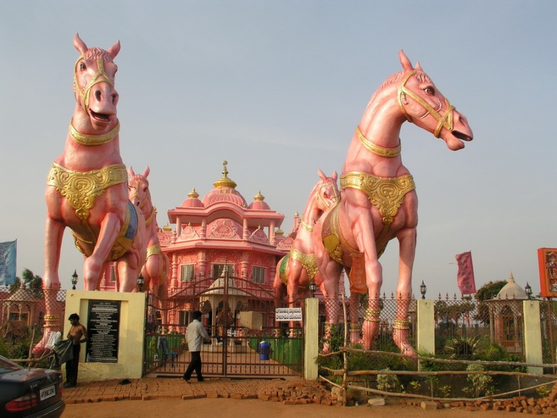 Iskcon Temple at anantapur 2.jpg