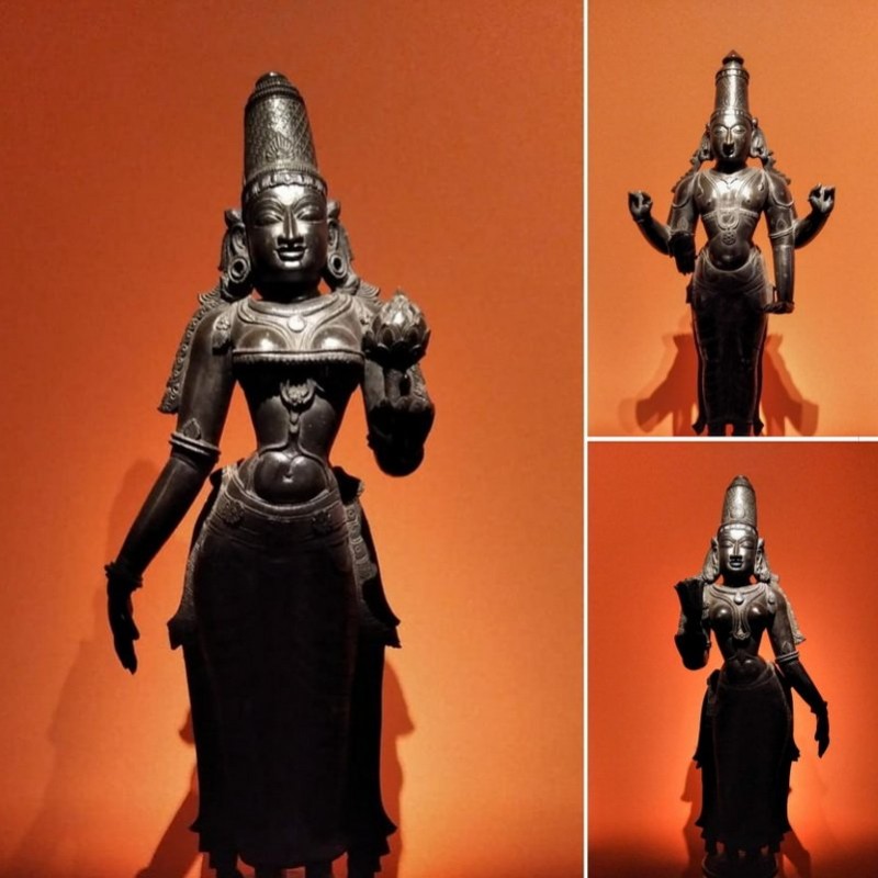 Lakshmi, Vishnu i Parvati - takie rzeźby z 18 wieku można spotkać w muzeum książąt Czartoryskich w Krakowie.jpg